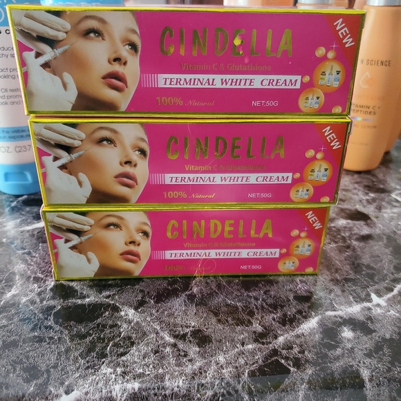 Cindella Terminal White Cream with Pink and Yellow Packaging - Picture 1 of 3